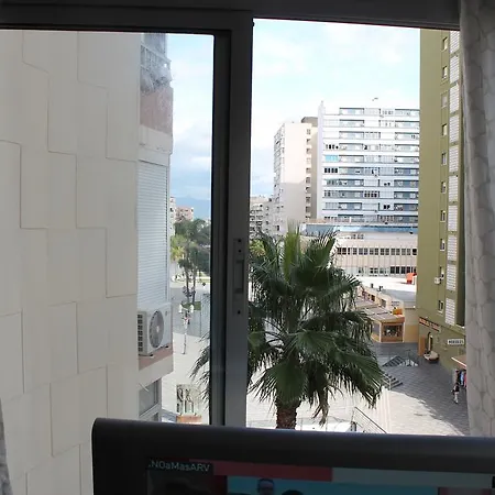 Modern Studio In Apartment *